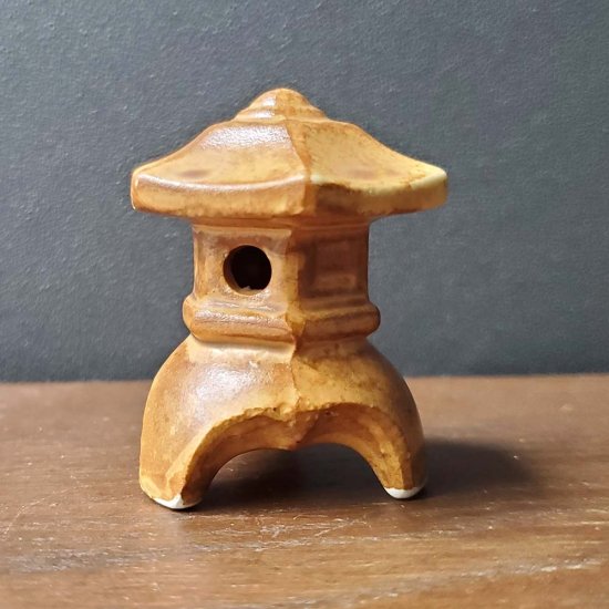 ミニチュア 添配 フィギュア 盆景  灯篭( とうろう )三つ足(茶)トウロウ  zengarden karesansui