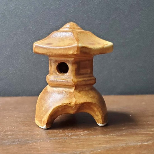 ミニチュア 添配 フィギュア 盆景  灯篭( とうろう )三つ足(茶)トウロウ  zengarden karesansui