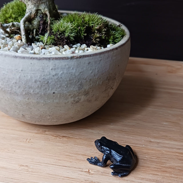 Miniature accessory figure bonkei [bonkei frog (frog) made of copper] 