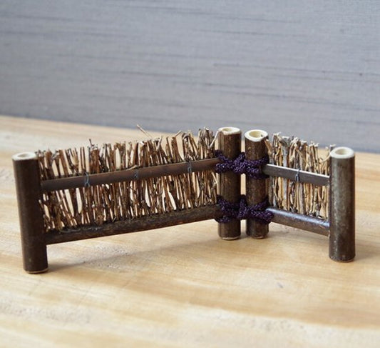 Miniature accessory figure bonkei [miniature hedge (black bamboo) width 10cm] 
