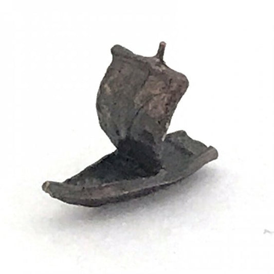 Miniature accessory figure bonkei [bonkei sailing boat made of copper] 